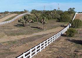 vinyl farm fence